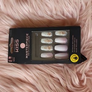 Brand New KISS False Nails-L